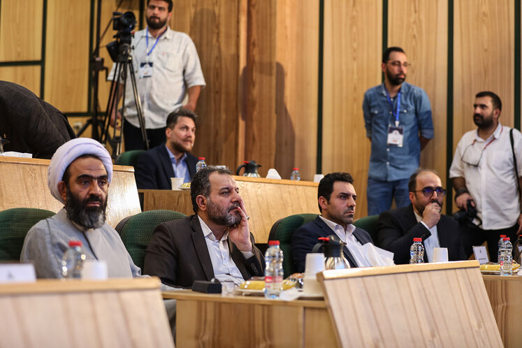 آیین بهره‌برداری از طرح ارتقای کیفی نفت‌ سفید پالایشگاه اصفهان