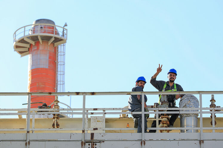 افتتاح بیش از ۷۰۰ میلیارد ریال پروژه پالایشگاه گاز ایلام در دهه فجر