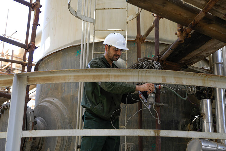 تعمیرات اساسی پالایشگاه گاز ایلام