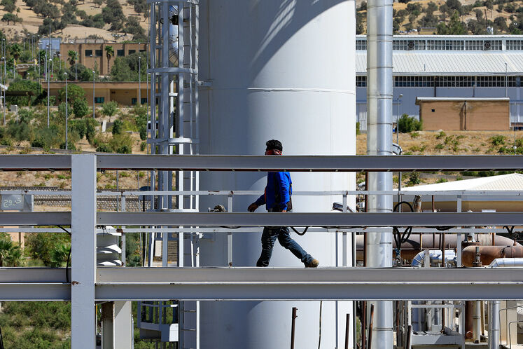 تعمیرات اساسی پالایشگاه گاز ایلام