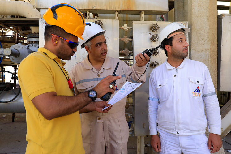 تعمیرات اساسی پالایشگاه گاز ایلام