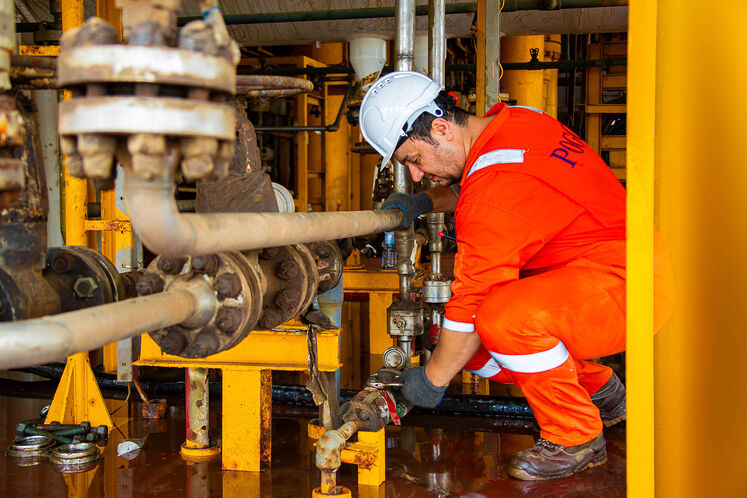 تعمیرات اساسی سکوی SPD11 پارس جنوبی