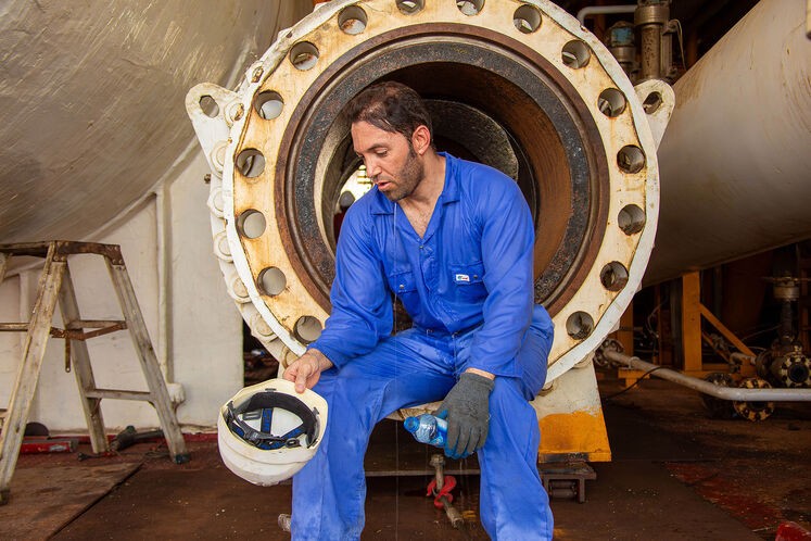 تعمیرات اساسی سکوی SPD11 پارس جنوبی