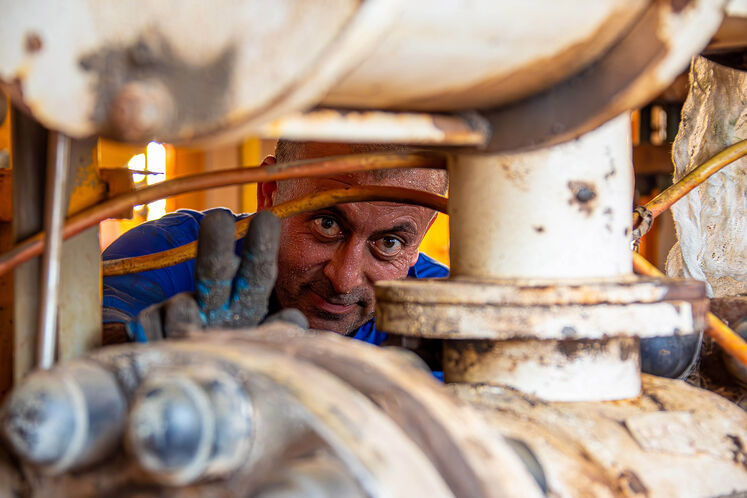 تعمیرات اساسی سکوی SPD11 پارس جنوبی