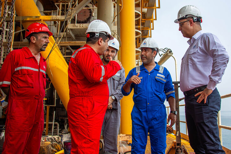 تعمیرات اساسی سکوی SPD11 پارس جنوبی