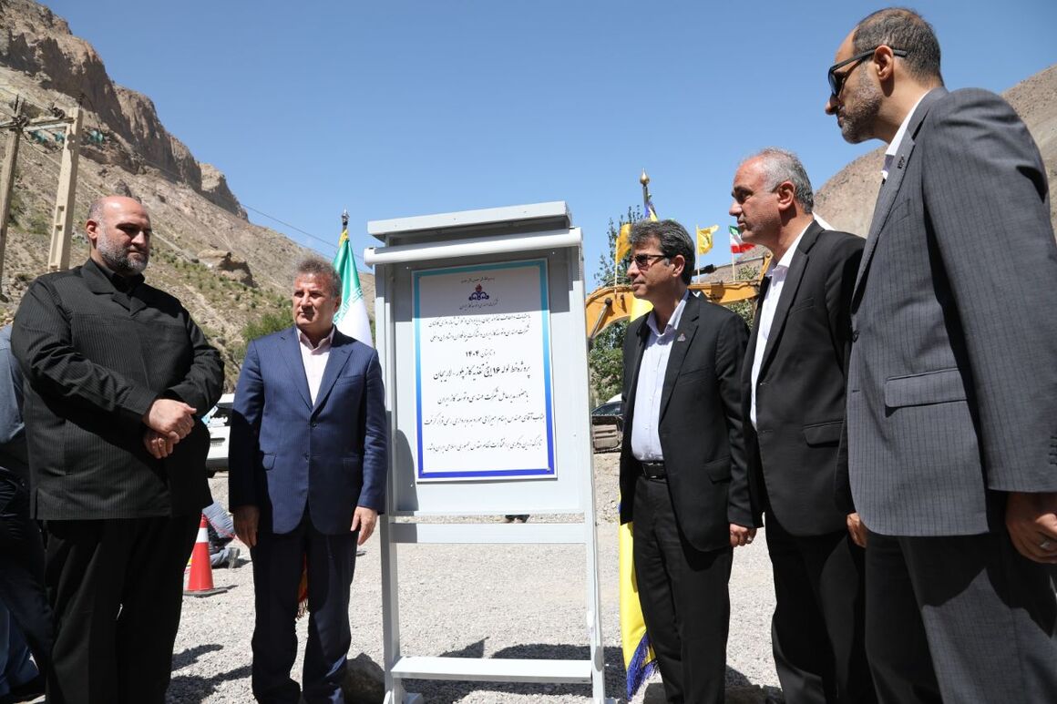 تقویت شبکه گاز شمال کشور با افتتاح خط پلور - وانا تقویت شبکه گاز شمال کشور با افتتاح خط پلور - وانا