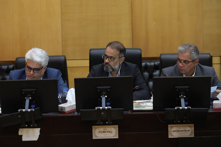 فرخ علیخانی، مدیر نظارت بر تولید شرکت ملی نفت ایران، مسلم رحمانی، مدیر دیسپچینگ شرکت ملی گاز ایران، کرامت ویس کرمی، مدیرعامل شرکت ملی پخش فرآورده‌های نفتی ایران