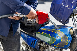 مصرف ۱,۱۱۳,۳۰۰,۰۰۰,۰۰۰ تومان بنزین در موتورسیکلت‌ها