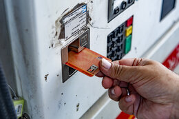 پرداخت مابه‌التفاوت قیمت بنزین به تاکسی‌های اینترنتی