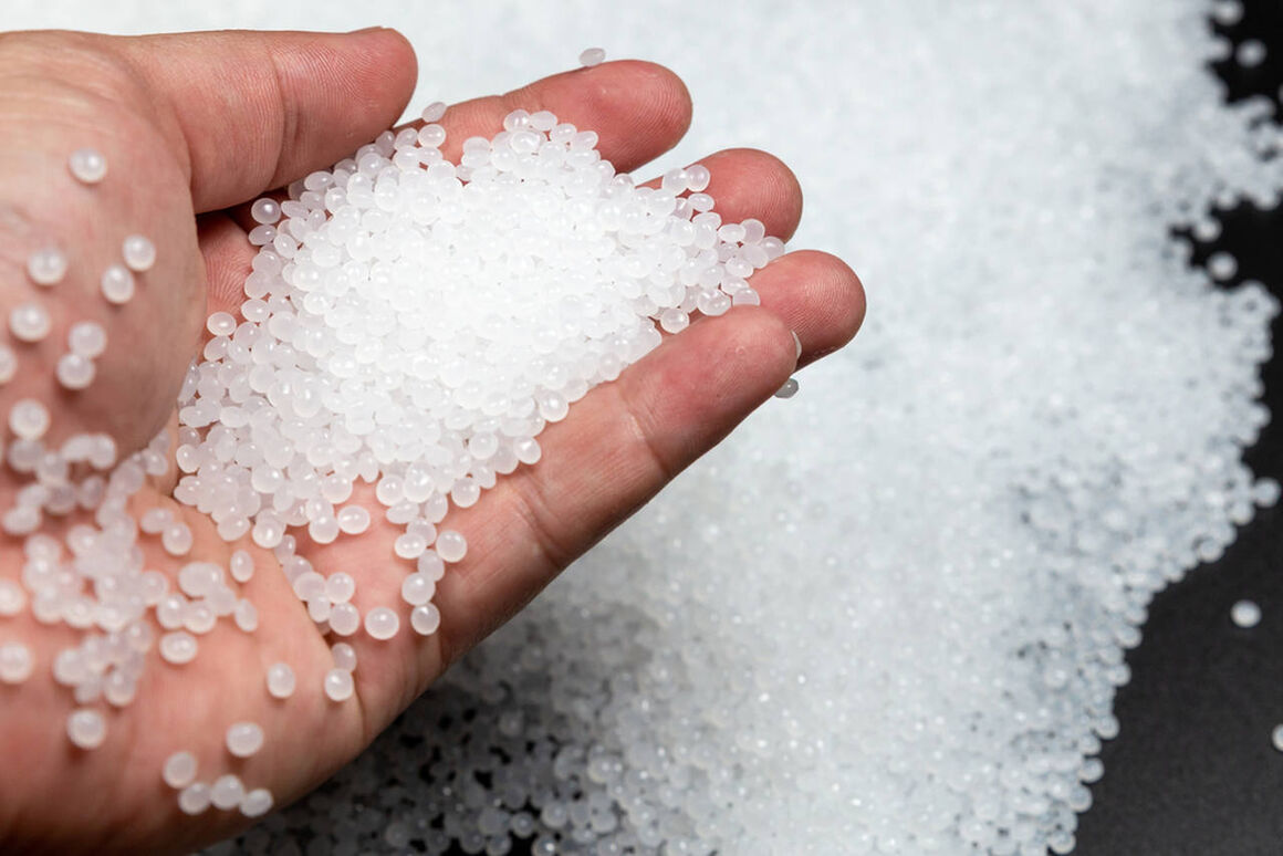 Iran targets 7 million-ton hike in polymer production