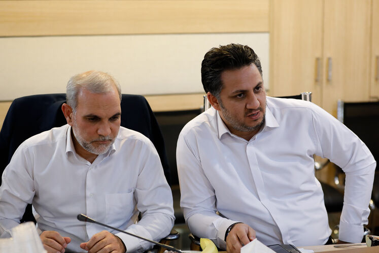 سامان قدوسی، رئیس روابط عمومی شرکت ملی نفت ایران و سیدحسن موسوی، رئیس روابط عمومی شرکت ملی گاز ایران