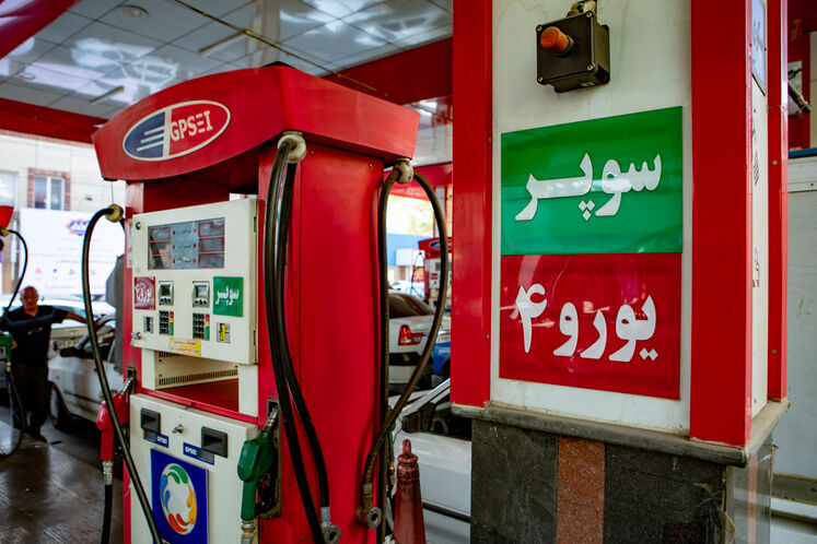 اطلاعیه نخستین محموله بنزین سوپر وارداتی امروز در تابلوی بورس انرژی ثبت شد