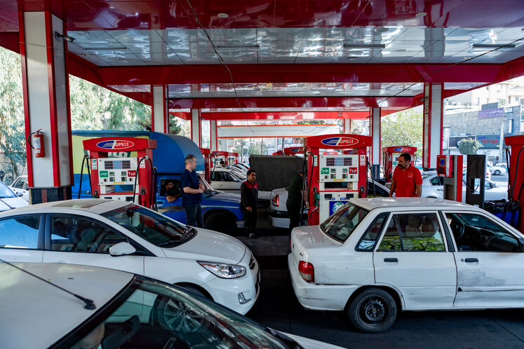 افزایش ۸ میلیون لیتری میانگین مصرف بنزین در مهر