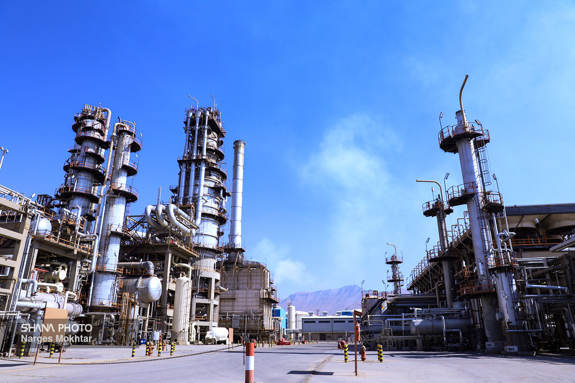 Iran’s largest refinery overhaul boosts output by 2m liters