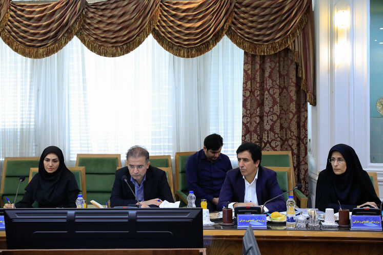 نشست مجمع عمومی عادی شرکت ملی صنایع پتروشیمی
