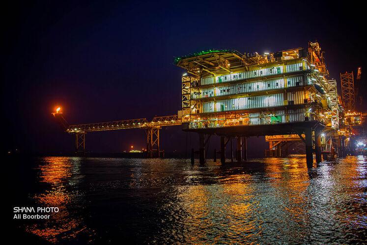 تعمیرات اساسی سکوهای گازی فاز یک پارس جنوبی