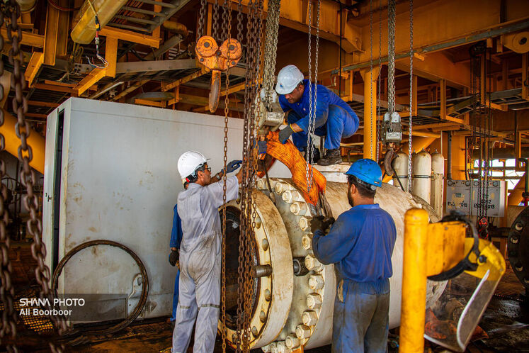 تعمیرات اساسی سکوی SPD11 پارس جنوبی