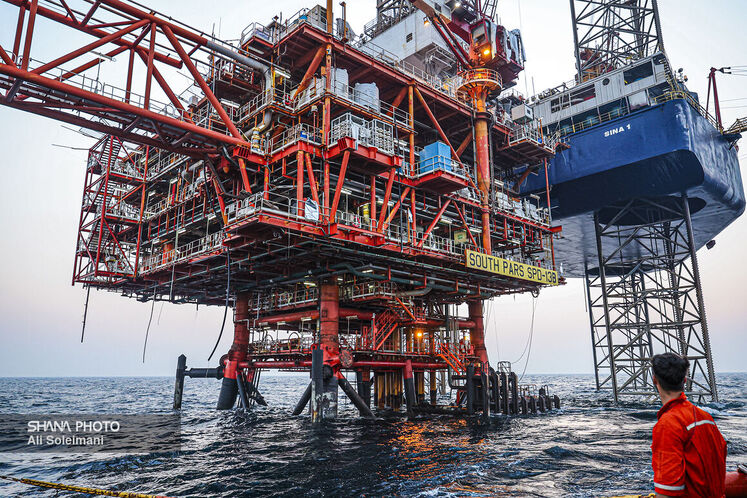 تعمیرات اساسی سکوی SPD13B پارس جنوبی