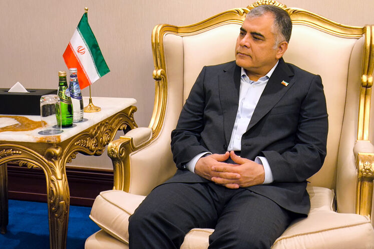 محسن پاک‌نژاد، وزیر نفت 