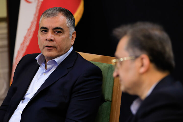 محسن پاک‌نژاد، وزیر نفت