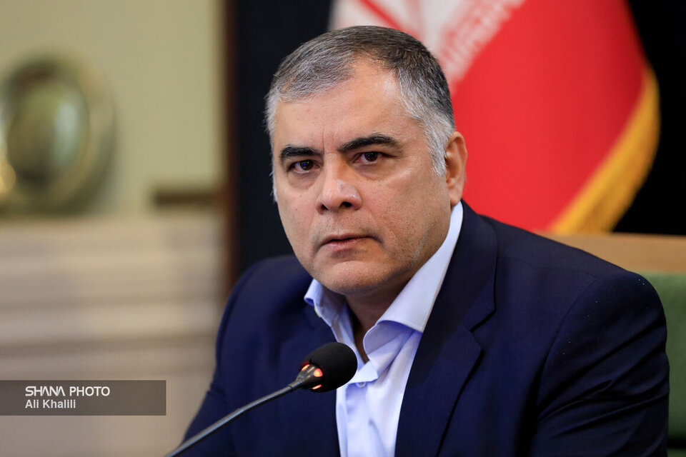 فعلاً برنامه‌ای برای تغییر قیمت سهمیه‌ای بنزین وجود ندارد