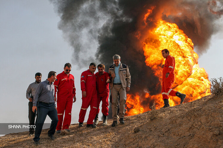 مهار فوران چاه ۱۴۷ رگ سفید