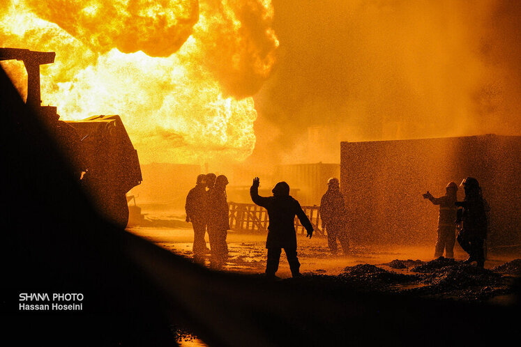 مهار فوران چاه ۱۴۷ رگ سفید