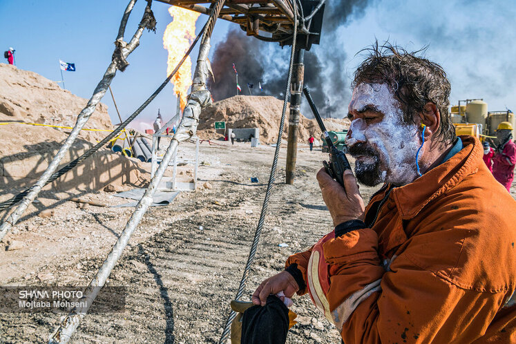 مهار فوران چاه ۱۴۷ رگ سفید