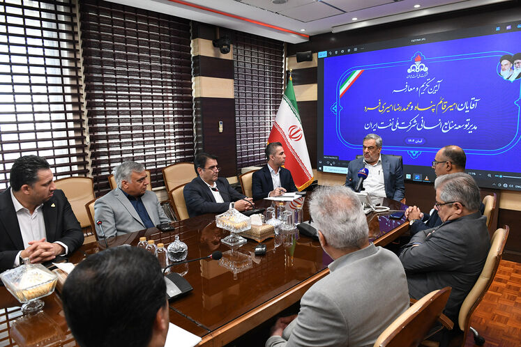 آیین تکریم و معارفه مدیر منابع انسانی شرکت ملی نفت ایران