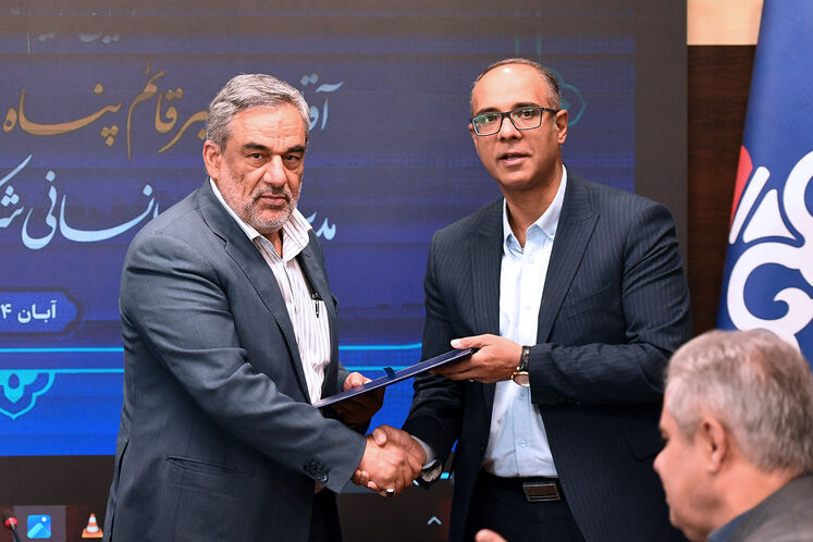 تکریم مدیر منابع انسانی شرکت ملی نفت ایران