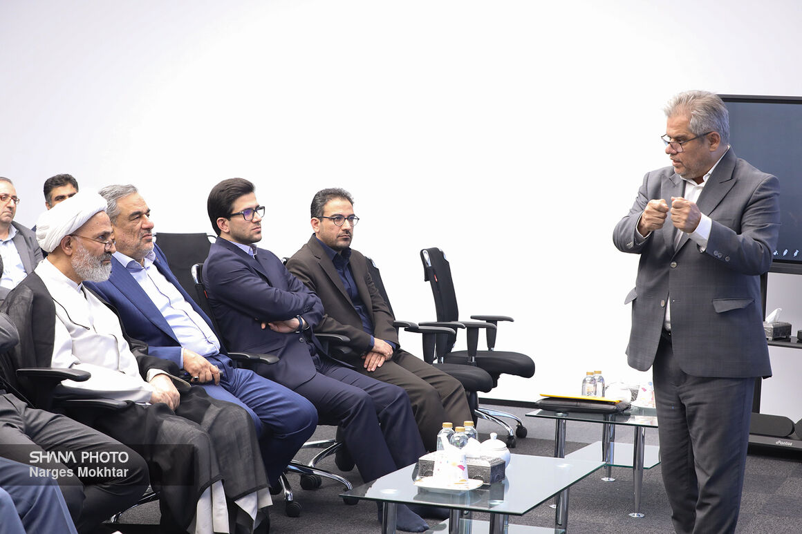 بازدید کمیسیون اصل ۹۰ از مرکز مانیتورینگ شرکت ملی نفت