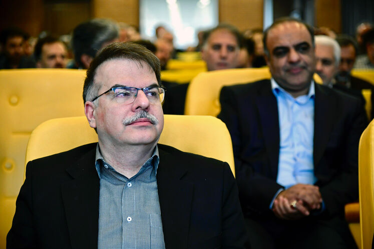 امید شاکری، معاون وزیر نفت در امور مهندسی، پژوهش و فناوری