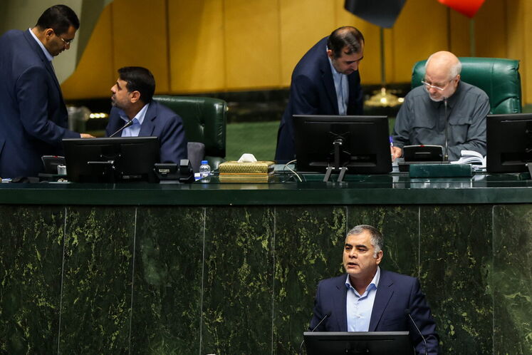 محسن پاک‌نژاد، وزیر نفت