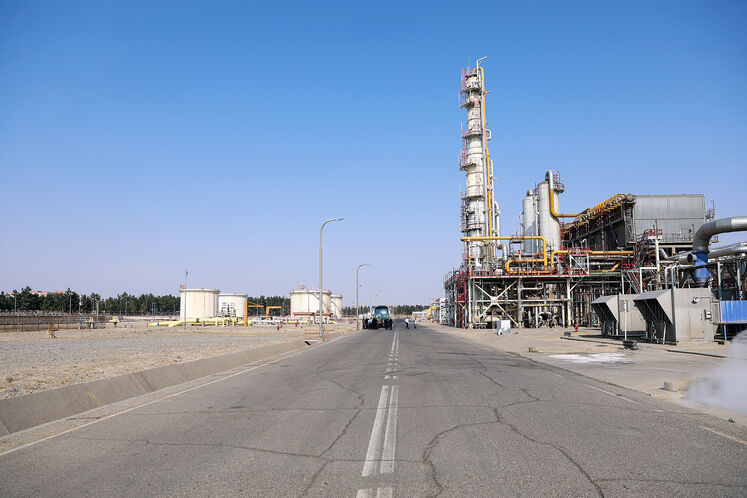 بازدید اصحاب رسانه از پالایشگاه هاشمی‌نژاد