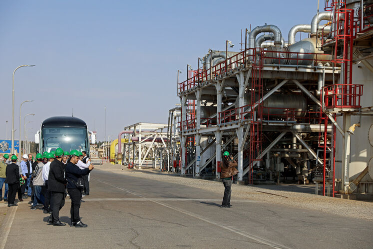بازدید اصحاب رسانه از پالایشگاه هاشمی‌نژاد