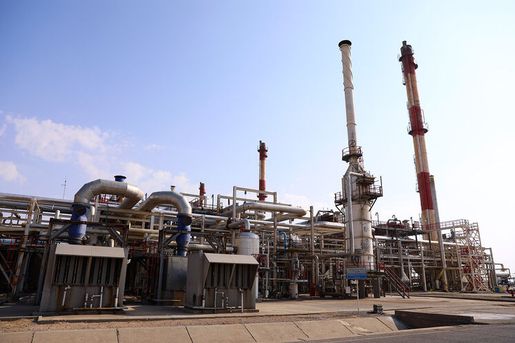 بازدید اصحاب رسانه از پالایشگاه هاشمی‌نژاد