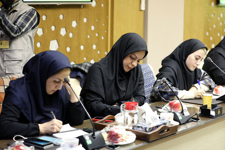 نشست خبری یحیی فیضی، مدیرعامل شرکت پالایش گاز شهید هاشمی‌نژاد مشهد