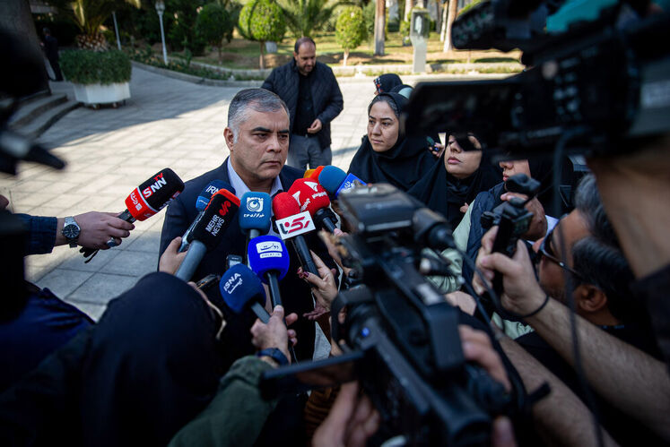 هیچ تصمیمی درباره مدیریت مصرف بنزین نباید مردم را دچار مضیقه کند