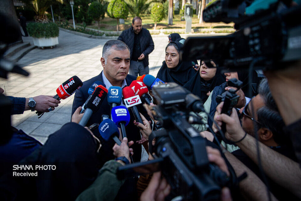 هیچ تصمیمی درباره مدیریت مصرف بنزین نباید مردم را دچار مضیقه کند