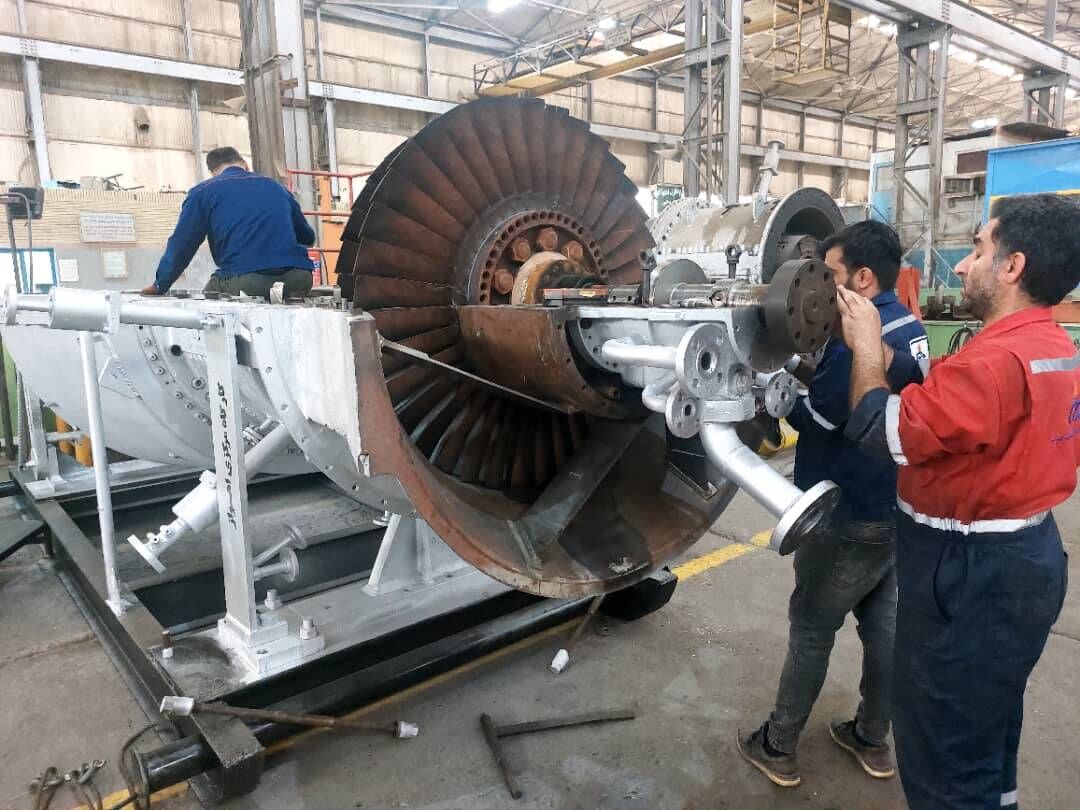 صنعت نفت در کارگاه مرکزی اهواز تعطیلی ندارد