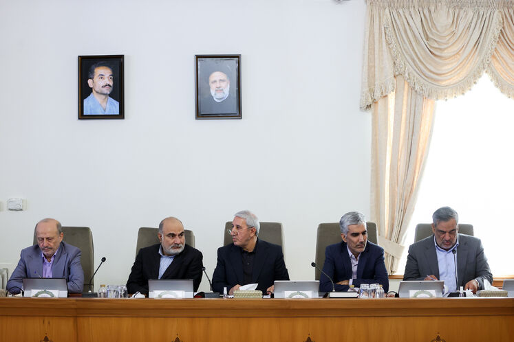 نشست پیگیری طرح‌های افزایش تولید در حوزه انرژی