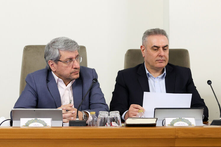 نشست پیگیری طرح‌های افزایش تولید در حوزه انرژی