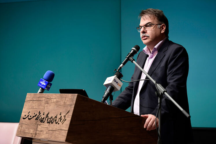 امید شاکری، معاون وزیر نفت در امور مهندسی، پژوهش و فناوری