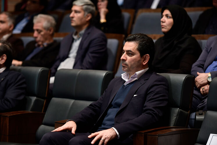 جعفر محمدنژاد سیگارودی، معاون سرمایه‌گذاری سازمان انرژی‌های تجدیدپذیر و بهره‌وری انرژی برق (ساتبا)