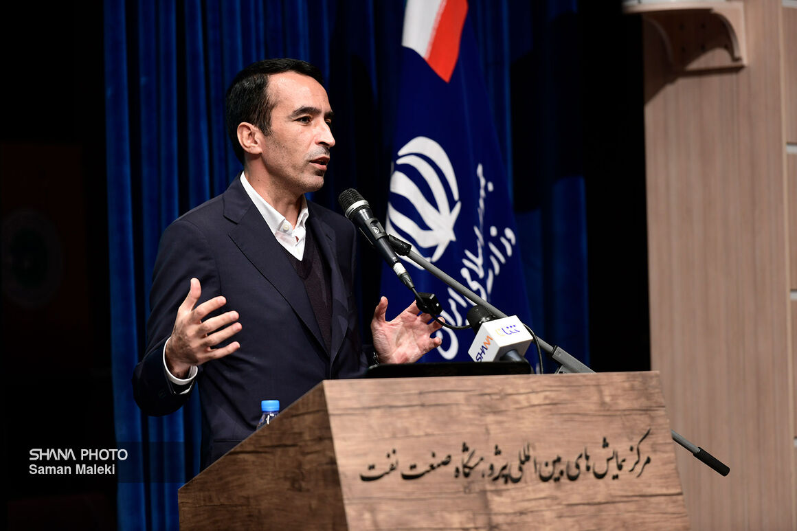 توسعه انرژی خورشیدی نیازمند همکاری همه‌جانبه است