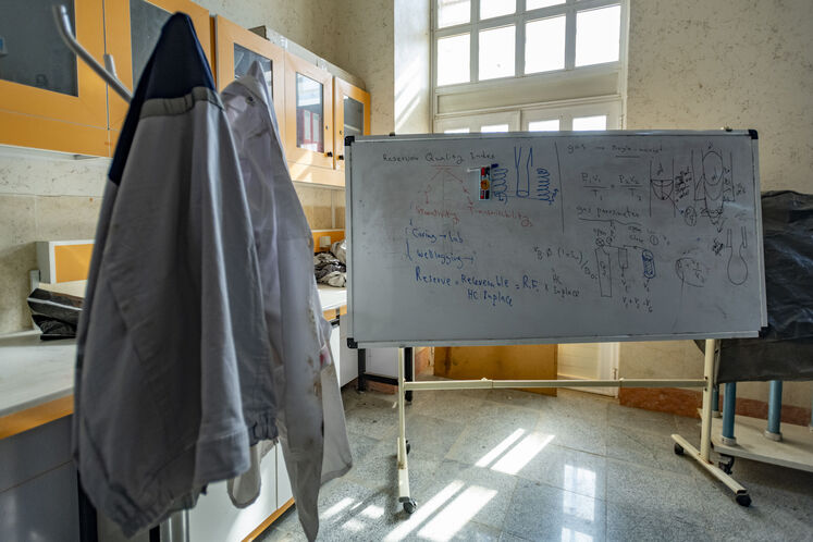 دانشگاه نفت آبادان