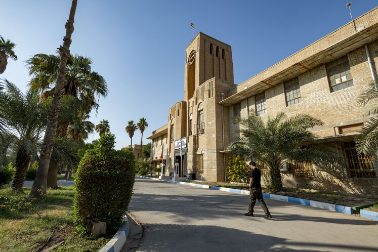 دانشگاه نفت آبادان