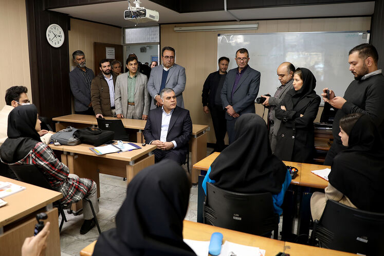 بازدید وزیر نفت از دانشکده نفت تهران