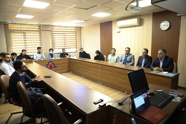 بازدید وزیر نفت از دانشکده نفت تهران