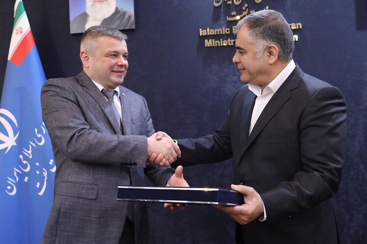 دیدار محسن پاک‌نژاد، وزیر نفت با آندری کوزنیتسوف، وزیر صنایع بلاروس